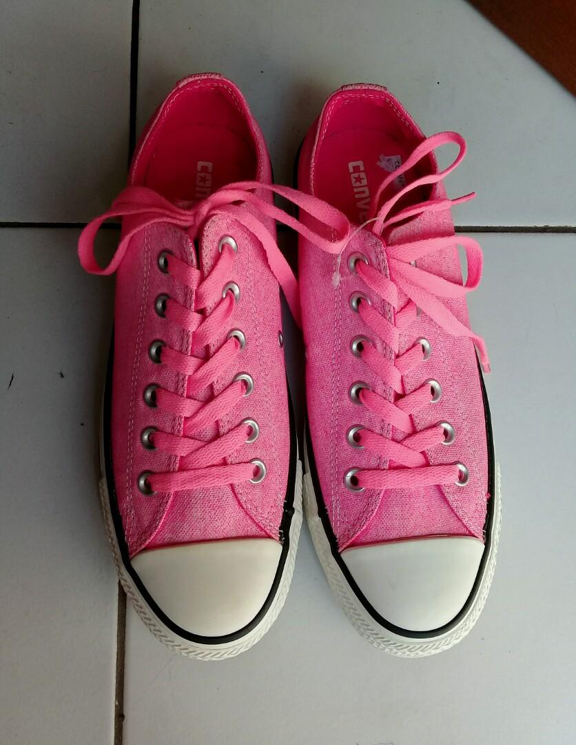 Super Murah Converse Soft Baby Pink Ori Women S Fashion Women S Shoes On Carousell