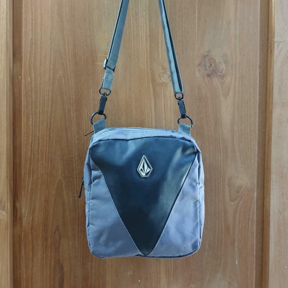 volcom sling bag