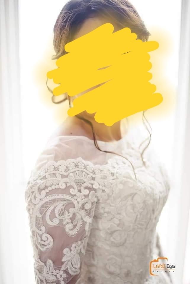 Wedding gown (Category: Evening dresses & gowns) located in Pasig City. Submitted by knowie (Listing ID 239276829, Image 2). Description: Affordable Wedding gown XS to S frame Not long back wedding gown Original price 6500.