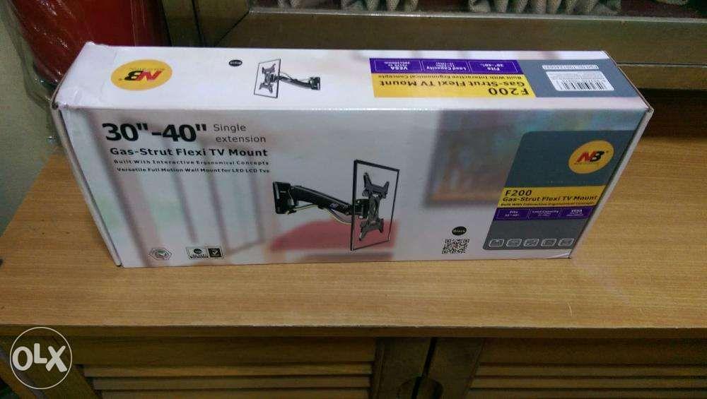 LCD wall and flexible arm mounts (Category: Mounts & Holders) located in Manila. Submitted by kchingx (Listing ID 239302651, Image 2). Description: price varies with model please pm for item inquiries F80 NB brand 3900 F160 NB brand 7800 F200 NB brand 3900 F35 - NB brand 21500 dual monitor desk stand 4800.
