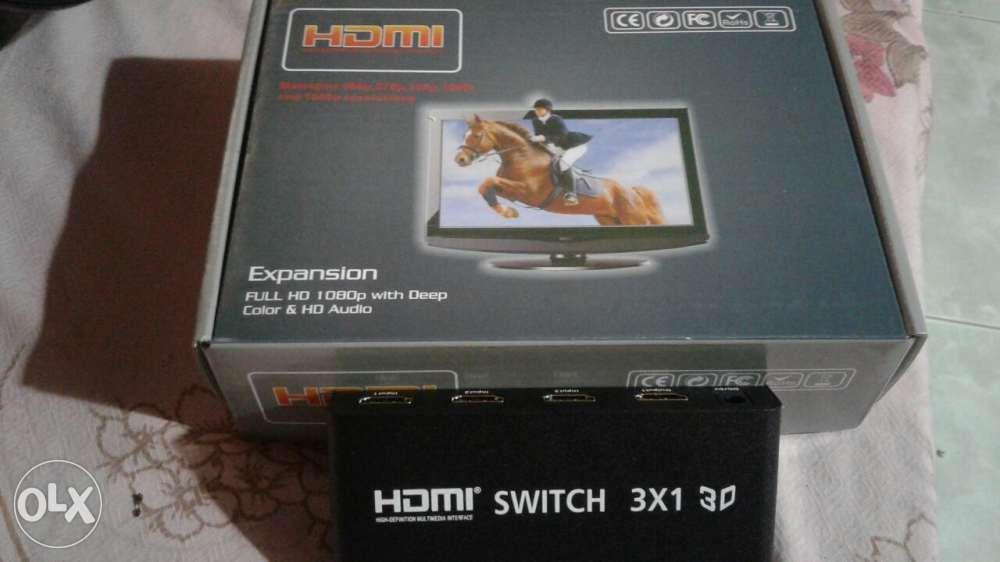 HDMI swwitcher 3x1 M (Category: Cables & Adaptors) located in Calamba. Submitted by jpfernandez (Listing ID 239304661, Image 2). Description: Hdmi switcher 3x1 M with remote available for sale Payment: Gcash Note: No box po.