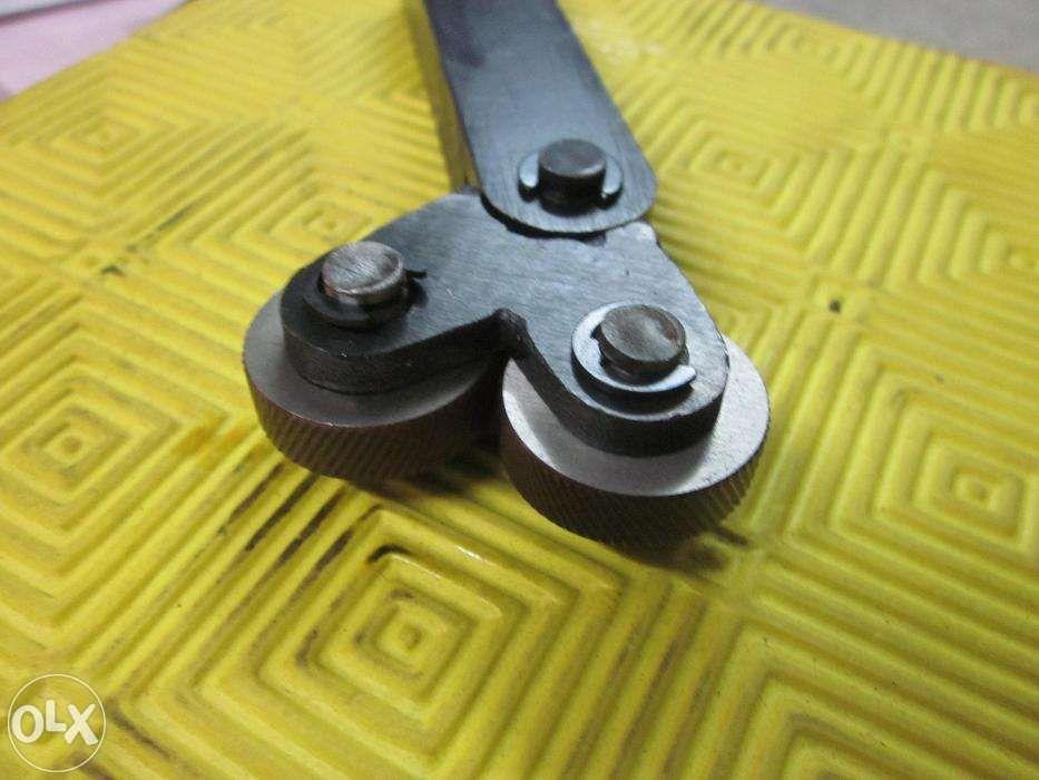 lathe knurling tool, Furniture & Home Living, Cleaning & Homecare