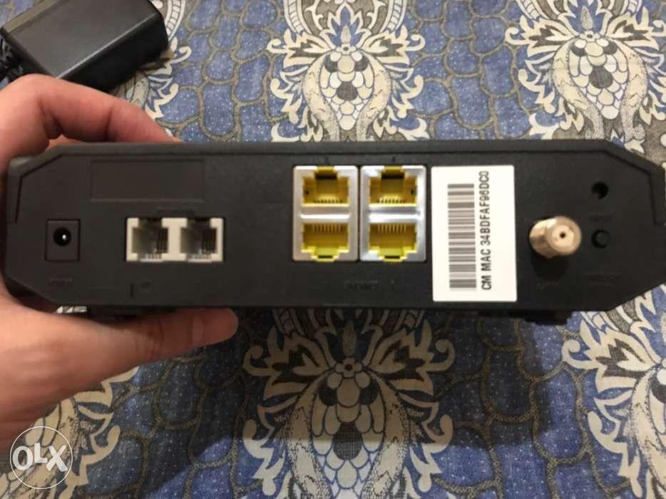 Cisco Cable Modem and Router (Category: Networking) located in Manila. Submitted by svengs7 (Listing ID 239315985, Image 2). Description: Model: DPC3925 From StarHub Cable modem with router. Excellent used condition. Meetups in Sta. Mesa area..