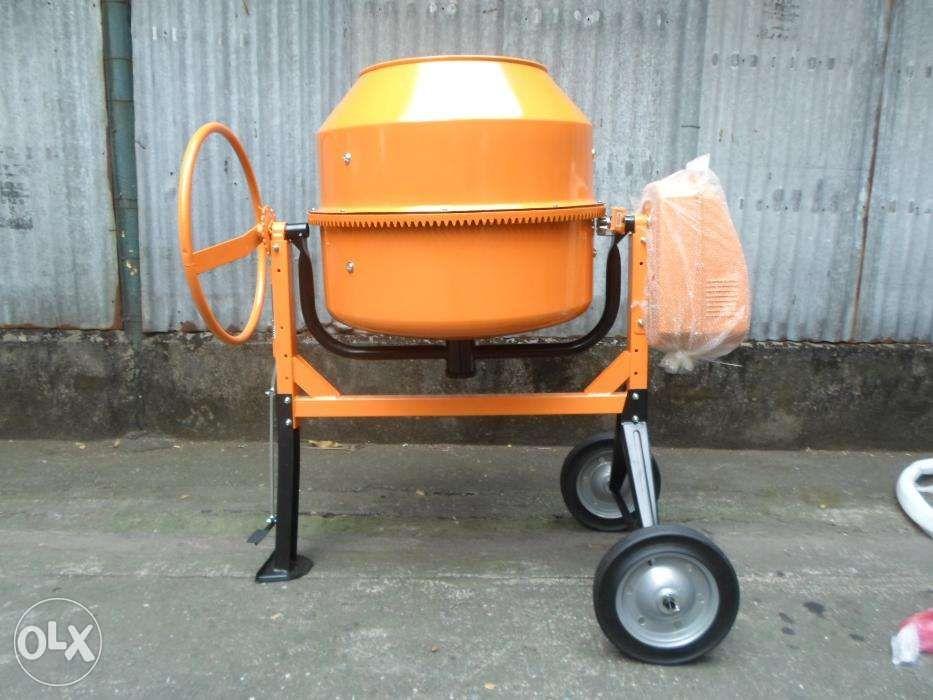 Portable Concrete Mixer (Category: Construction Tools & Equipment) located in Caloocan City. Submitted by philippine.hen (Listing ID 239317406, Image 2). Description: Portable lightweight Concrete Mixer half bagger capacity-140L one bagger capacity-260L with electric motor , 220 volts, single phase, 60 hz. Brand new Please call or text 09277154140 or 83611928 . thanks..
