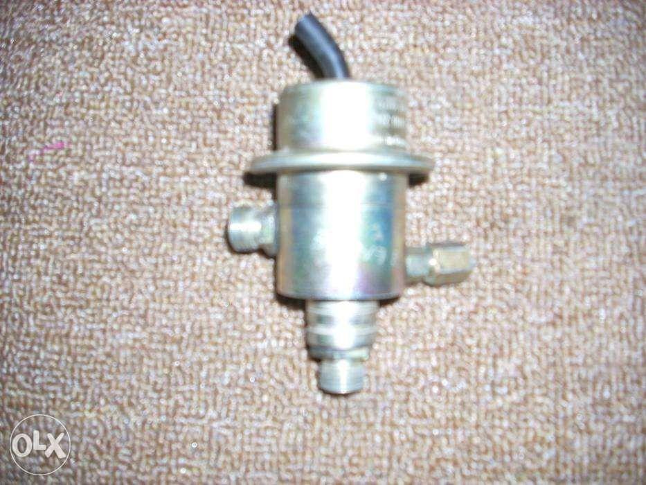 Mercedes Benz parts Fuel Pressure Regulator 190E 260E, Car Parts
