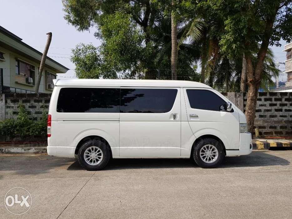 Toyota Hiace Super Grandia Airport Transfer VIP Service Bridal Car Van For Rent