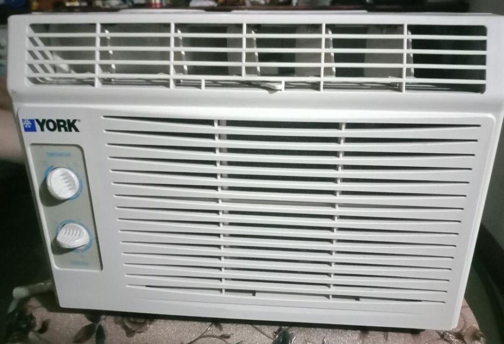 York 0.5hp aircon, TV & Home Appliances, Air Conditioning and Heating