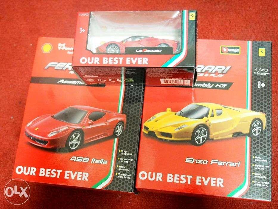 Bburago Shell 2017 Collection Set of 3 Cars, Hobbies & Toys, Toys
