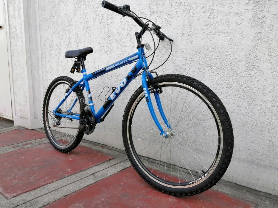 Brand new Evolv Mountain Bike Black, Sports Equipment, Bicycles & Parts