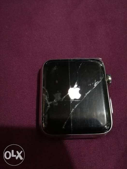 Cracked screen Apple watch 1st gen stainless 42mm (Category: Home Improvement Tools & Accessories) located in Manila. Submitted by tempolok (Listing ID 239338839, Image 2). Description: UGALIING MAGBASA Used apple watch 1st gen stainless steel Basag yung screen pero nagagamit pa din. Mabilis maubos yung battery. Walang charger, sorry ulet. The price is for EACH apple watch po, not bundle. Meet ups- lrt monumento, sm marilao Thanks for viewing, Go