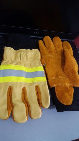 Fireman leather gloves for rescue