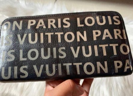 Authentic LV Long wallet with datecode
