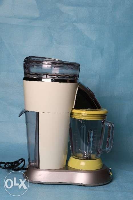 Margaritaville Bahamas Frozen Concoction Maker with No-Brainer Mixer