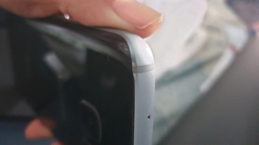 Samsung Galaxy S7 32GB - 2nd hand (Category: Samsung) located in Quezon City. Submitted by mnaleano (Listing ID 239350609, Image 2). Description: Used Samsung Galaxy S7 No issues Just small scratches on the side as seen in photos With box No charger Unused earphones.