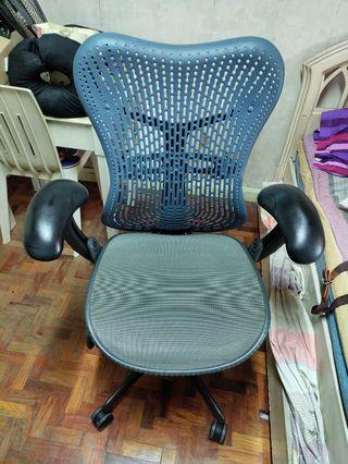 Herman Miller View All Herman Miller Ads In Carousell Philippines