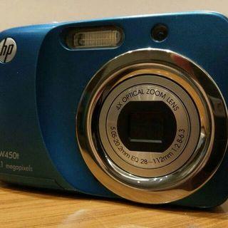 Hp Digital Camera and Rechargeable Batteries
