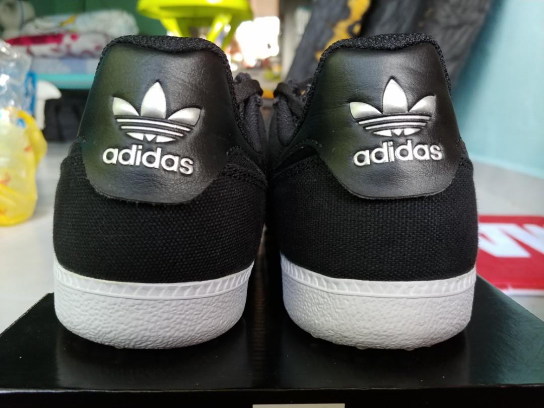 adidas LEONERO Used Black US 9.5 CQ1094 Men s Fashion Footwear Sneakers on Carousell