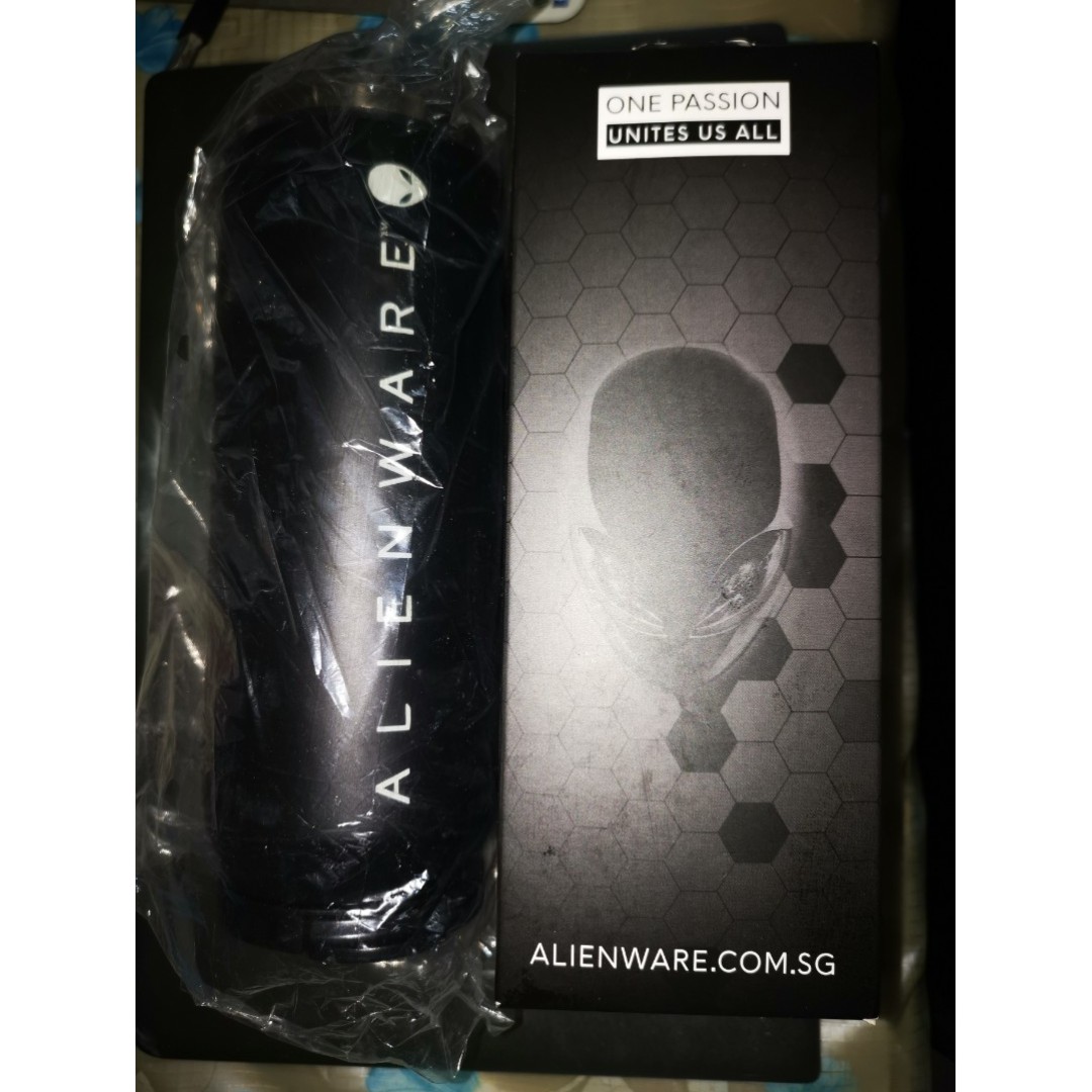 ALIENWARE Water Bottle CHEAP SALE, Everything Else on Carousell