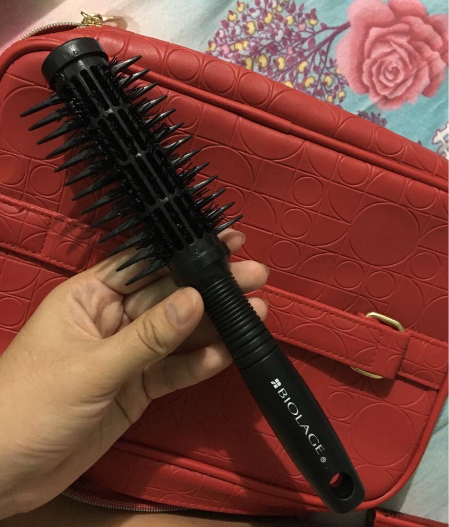Biolage Cyberstyler Professional Black Round Styling hair brush, Beauty &  Personal Care, Hair on Carousell