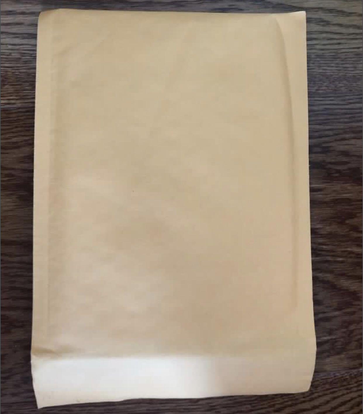 Bubble wrap envelopes (Category: Stationery & School Supplies) located in Singapore. Submitted by teenagedreamz (Listing ID 239387604, Image 1). Description: 20 pieces of bubble wrapped envelopes selling at $5. Bulk purchase is welcome. Interested pls WhatsApp 87806671. Meet up at hougang mrt or punggol mrt .