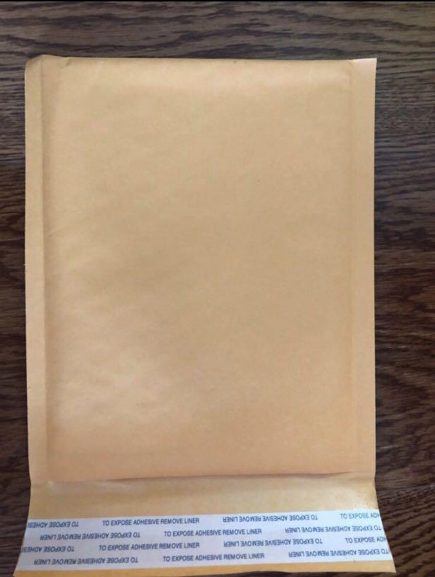 Bubble wrap envelopes (Category: Stationery & School Supplies) located in Singapore. Submitted by teenagedreamz (Listing ID 239387604, Image 2). Description: 20 pieces of bubble wrapped envelopes selling at $5. Bulk purchase is welcome. Interested pls WhatsApp 87806671. Meet up at hougang mrt or punggol mrt .
