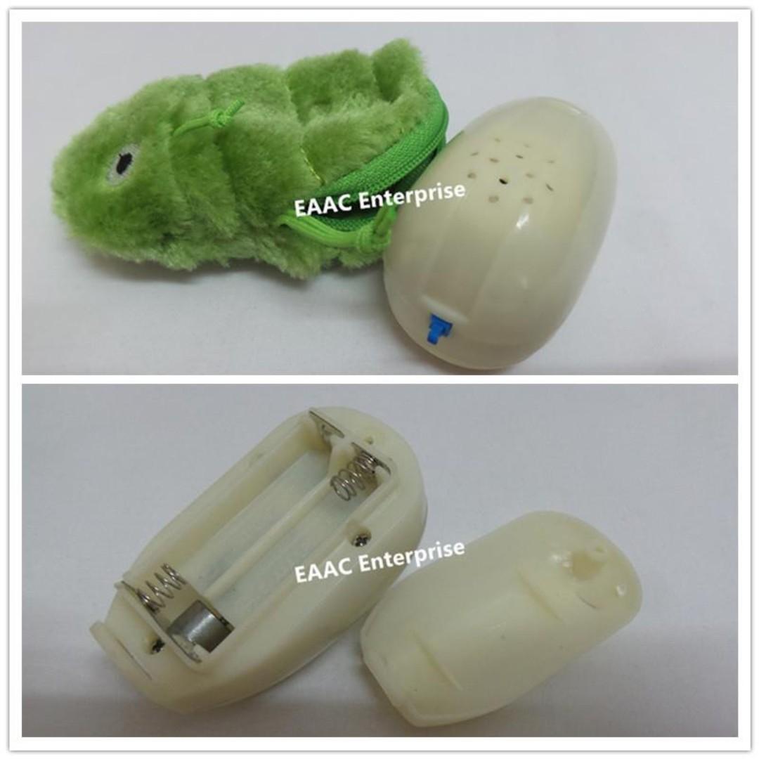 Cat Love Play Vibrating Caterpillar Toy Mainan Kucing Ulat, Pet Supplies,  Homes & Other Pet Accessories on Carousell