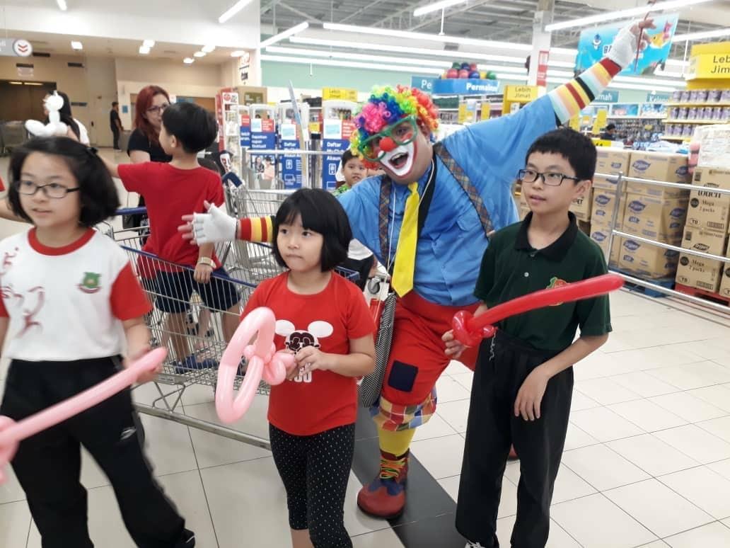 Clown service , pekhidmatan Badut murah Di malaysia (Area Kuala 