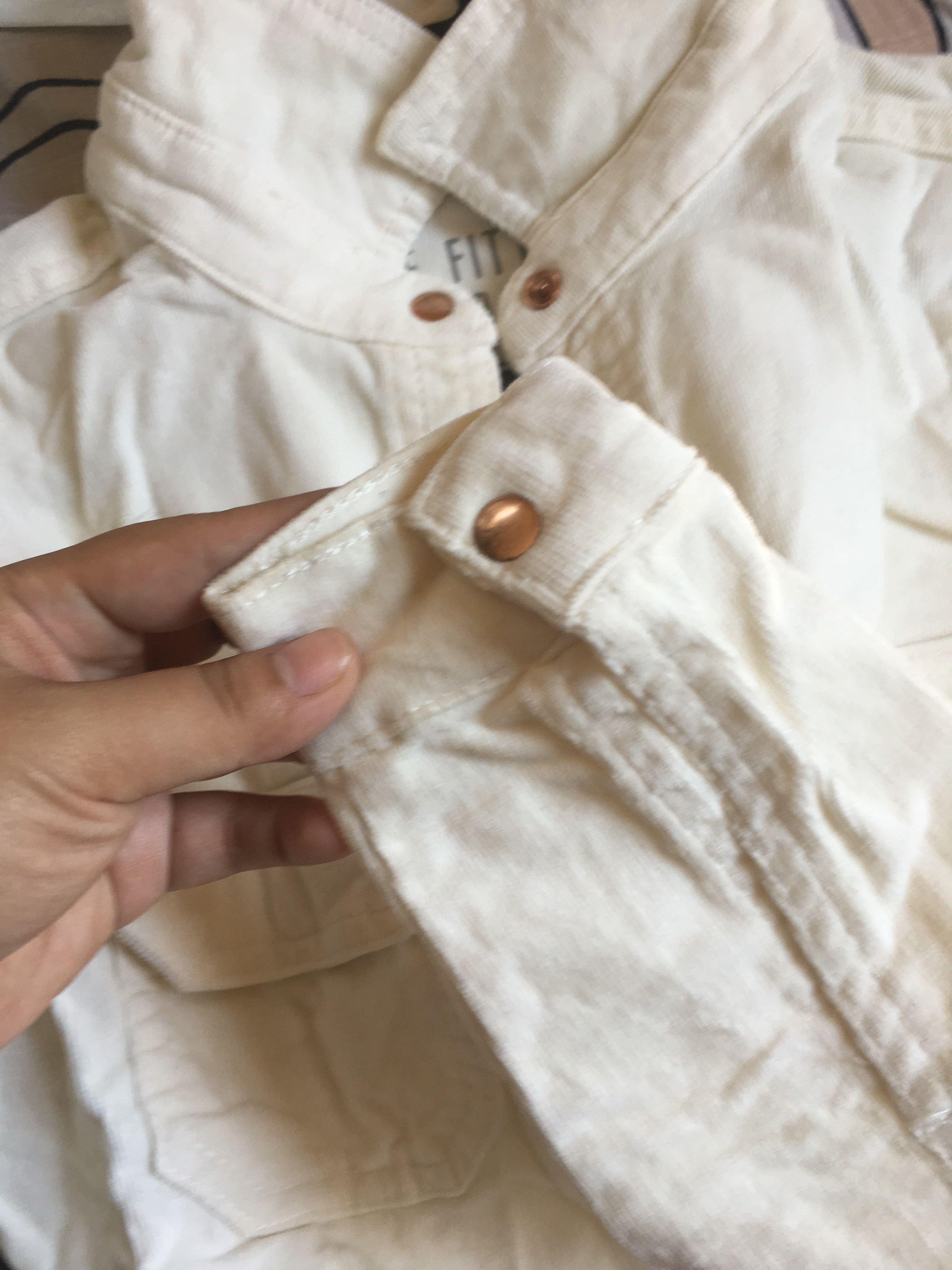 Cotton On coat/dress (Category: Coats, Jackets and Outerwear) located in Caloocan City. Submitted by winniegrace21 (Listing ID 239436580, Image 2). Description: Decluttering Too small for me.