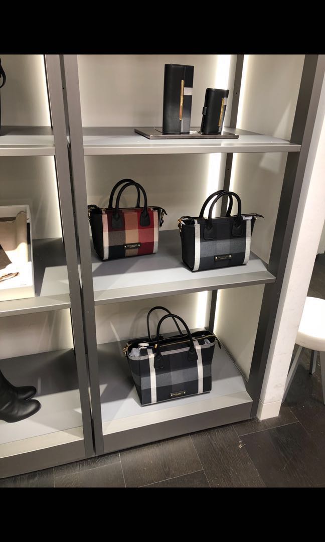 Burberry blue label osaka outlet discount