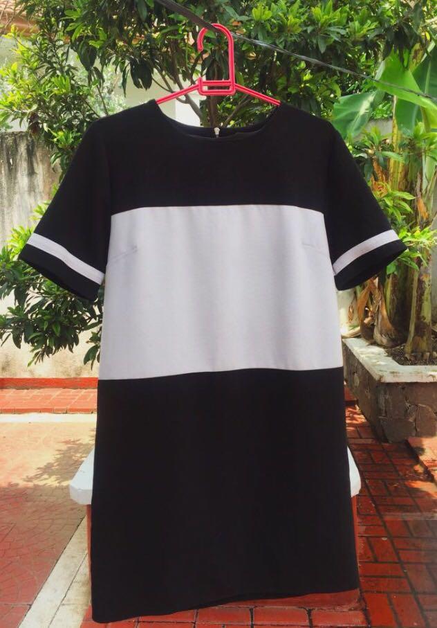 Forever 21 Dress (Category: Dresses) located in Caloocan City. Submitted by winniegrace21 (Listing ID 239443587, Image 2). Description: .