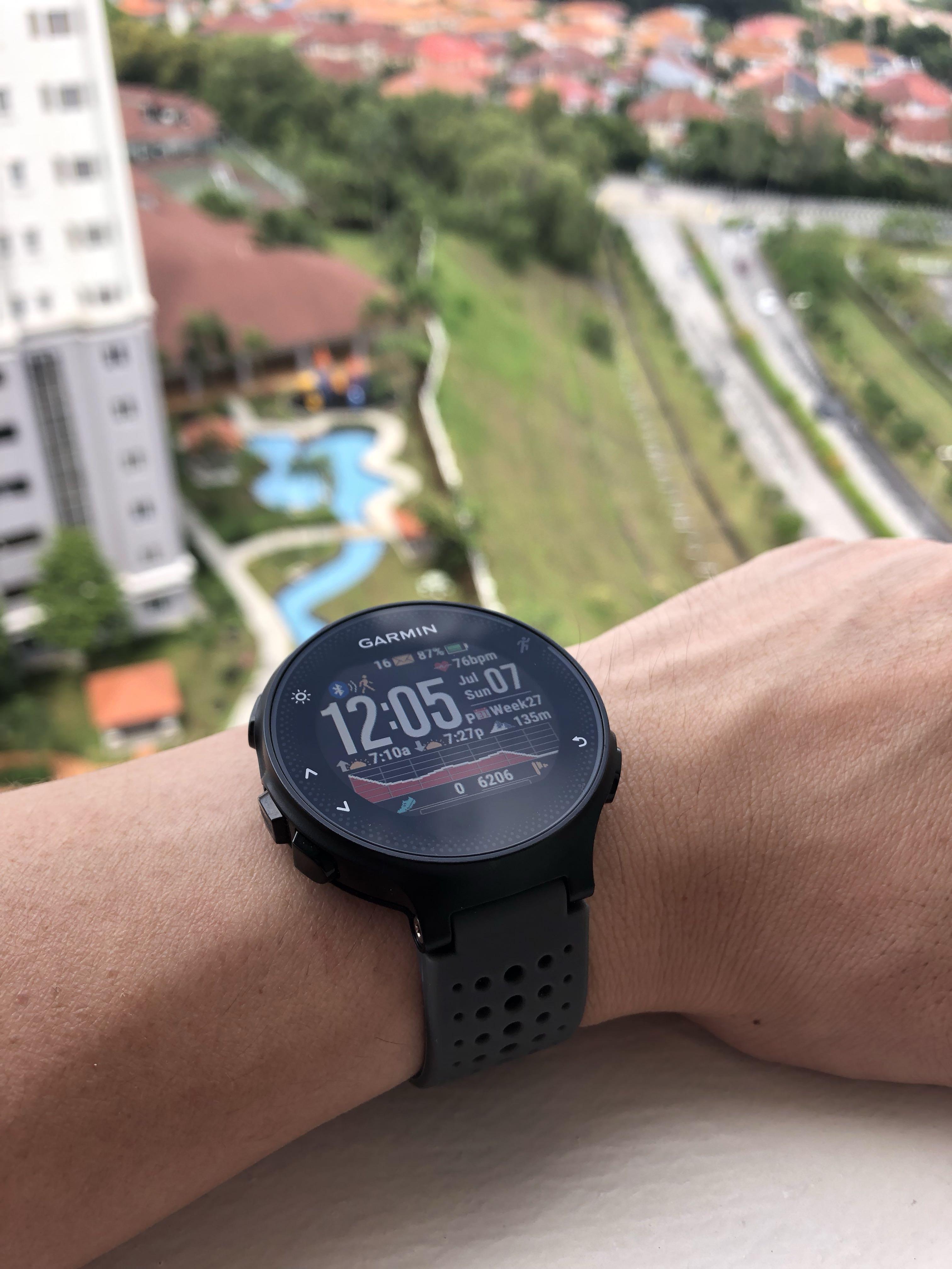 Forerunner 235 2019 top