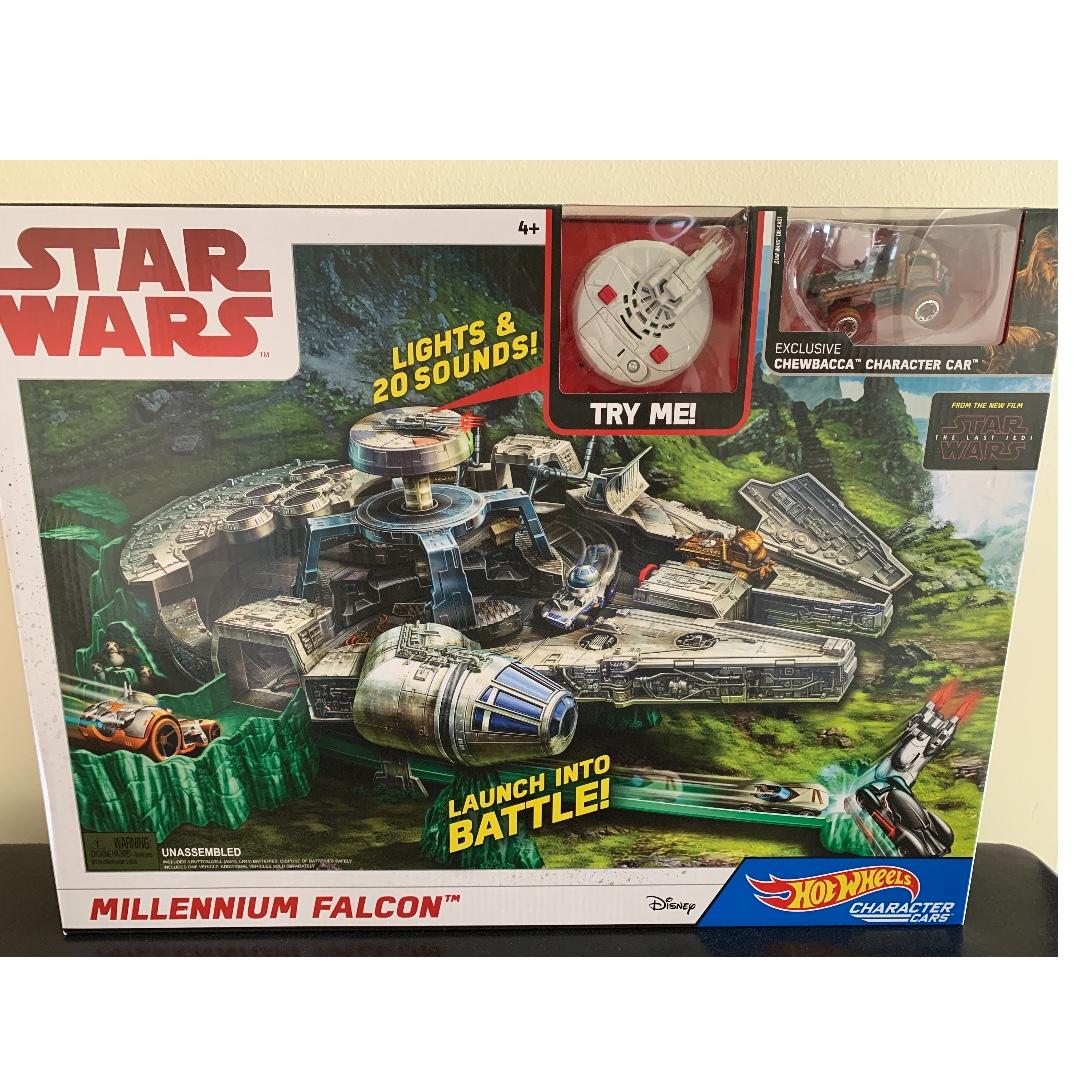 millennium falcon flagship playset