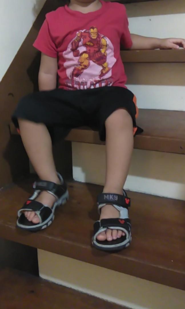 Iron man top and shorts (Category: Babies & Kids Fashion) located in Manila. Submitted by buyandbeblessed (Listing ID 239458118, Image 1). Description: .