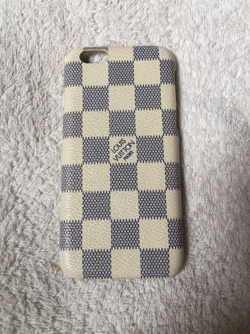 Louis Vuitton Iphone 6 Case (Category: Cases & Sleeves) located in Makati City. Submitted by mbooksandbags (Listing ID 239416262, Image 1). Description: 🔘bought for 350 .