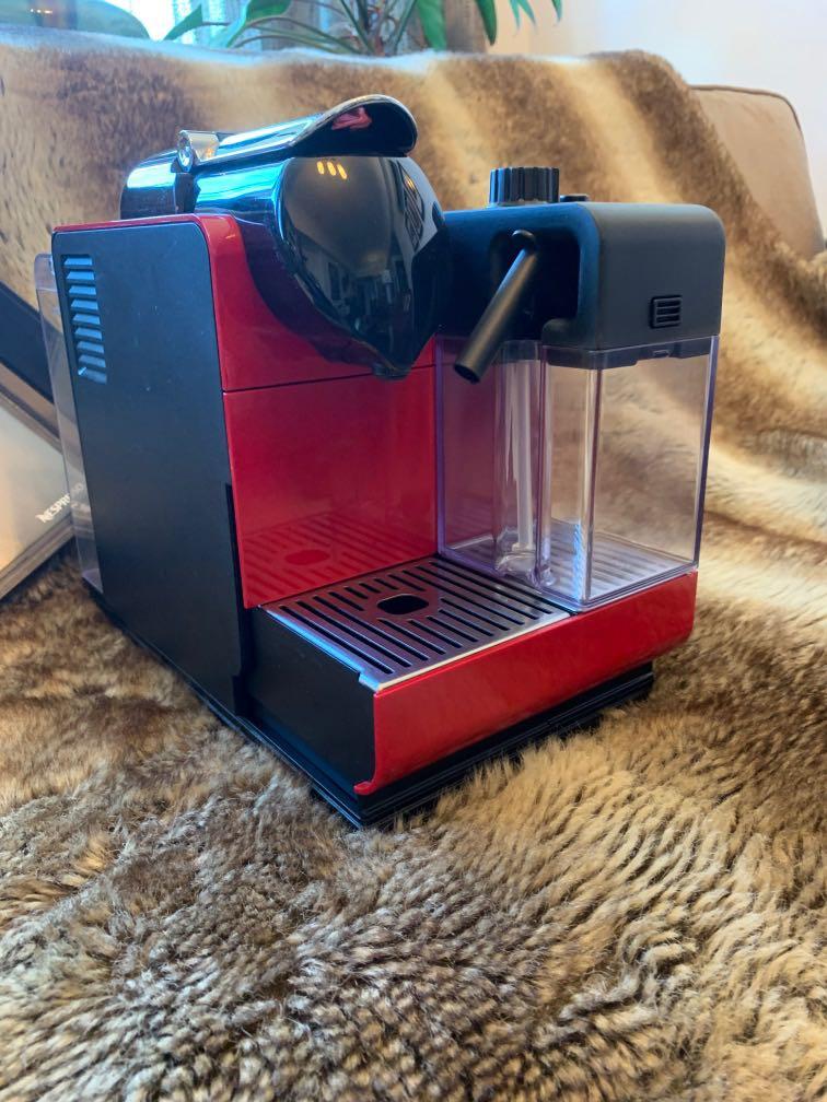 Nespresso Cappuccino, Latte Macchiato, Expresso & Lungo maker, TV