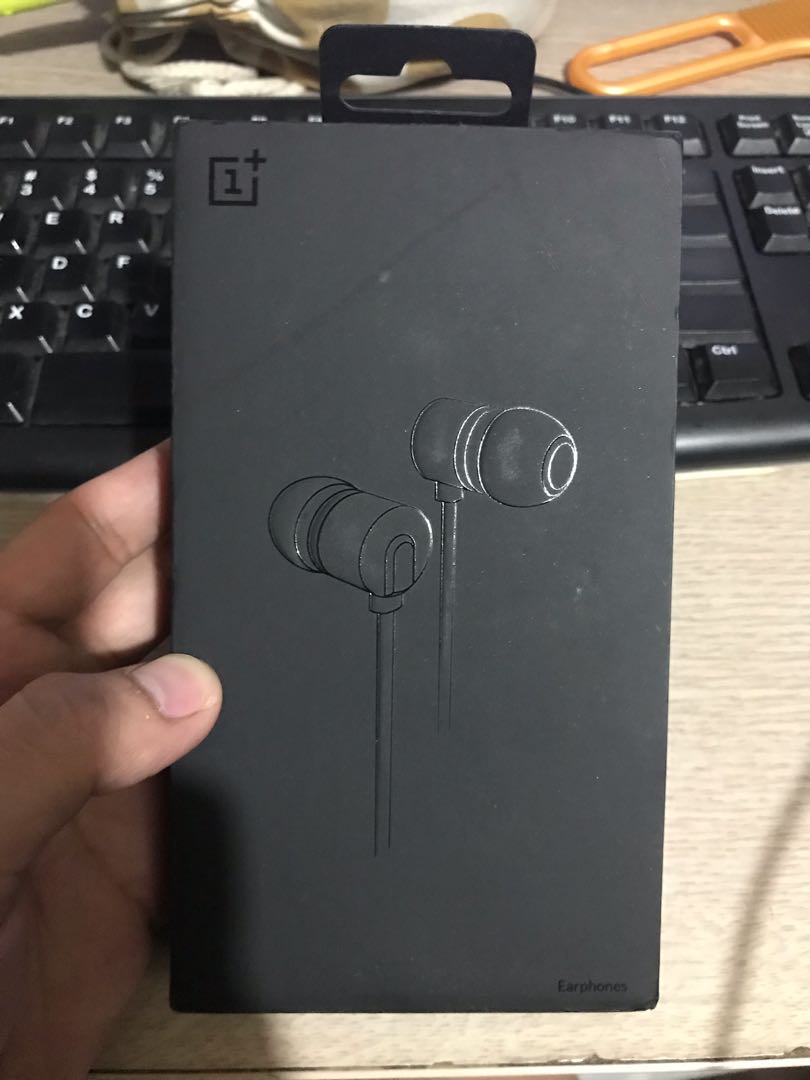 oneplus bullets v2 3.5 mm