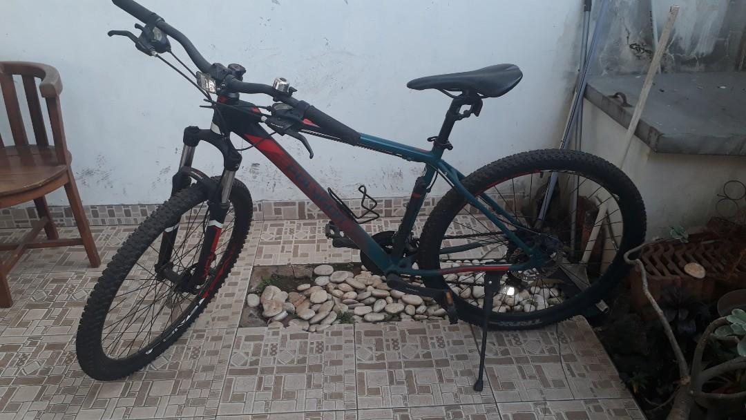 Polygon Cascade 4 0 Sports Bicycles On Carousell