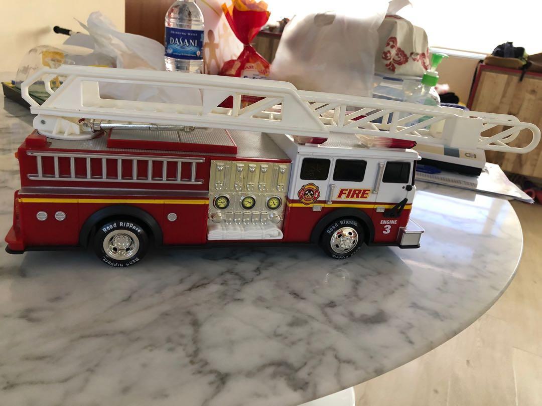 F-Toys 1/150 Chemical Fire Engine for airports MAF-60A Aomori airport N scale 