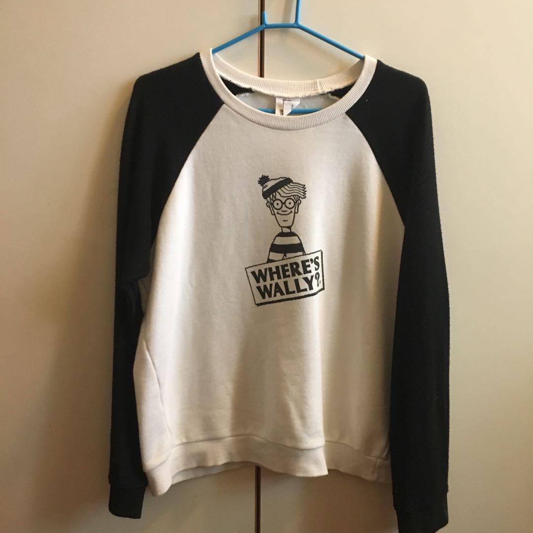 Queen Shop Where S Willy 大學t Women S Fashion Top On Carousell