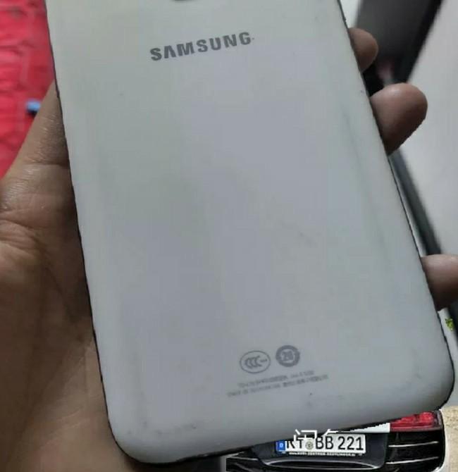 samsung e7 （分類：Samsung 三星）位於 Hong Kong。 由 lamhome 提交（商品編號 233552606，圖片 3）。簡介： 。