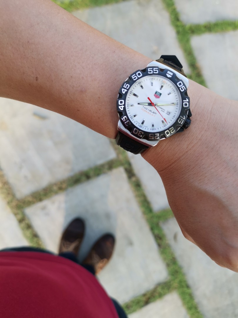 Tag deals heuer wah1111