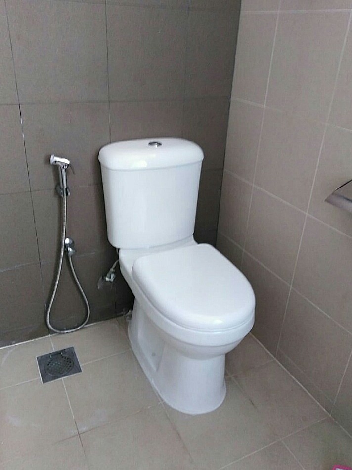 (Category: ) located in . Submitted by soen.plumber.service (Listing ID 239441032, Image 1). Description: .
