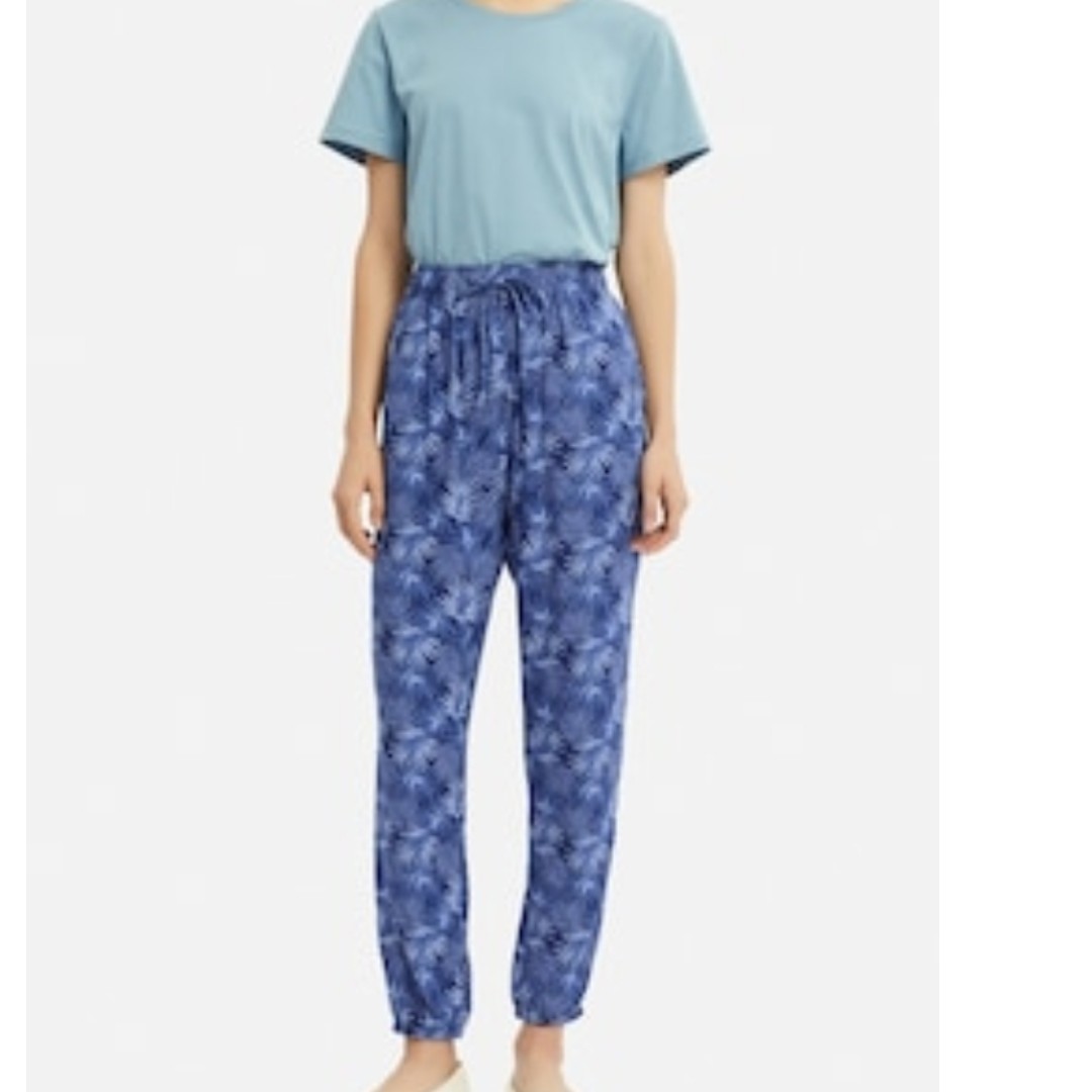 Uniqlo lounge pants