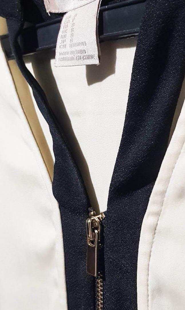 White long sleeves (Category: Longsleeves) located in Makati City. Submitted by tinalopez (Listing ID 239521762, Image 3). Description: •no flaws.