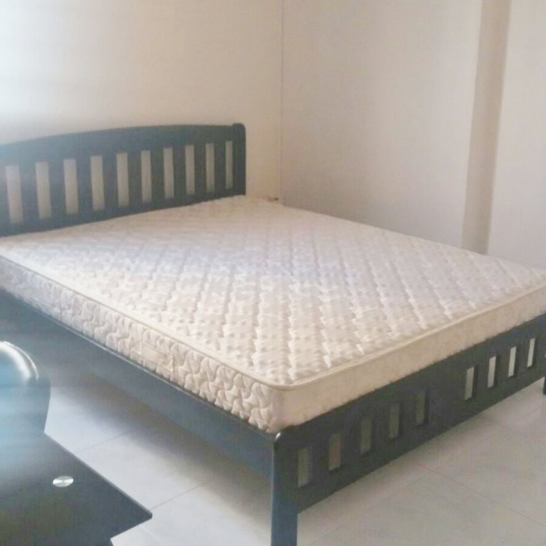 26 Dover Crescent Master Bedroom Mrt Super Market Food Center With Air Con And Wifi All Genders Welcome