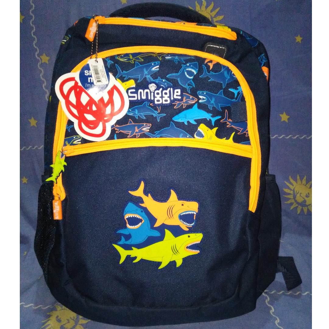 smiggle shark backpack