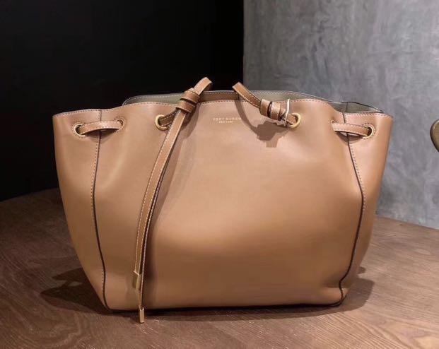 Tory burch store caroline tote
