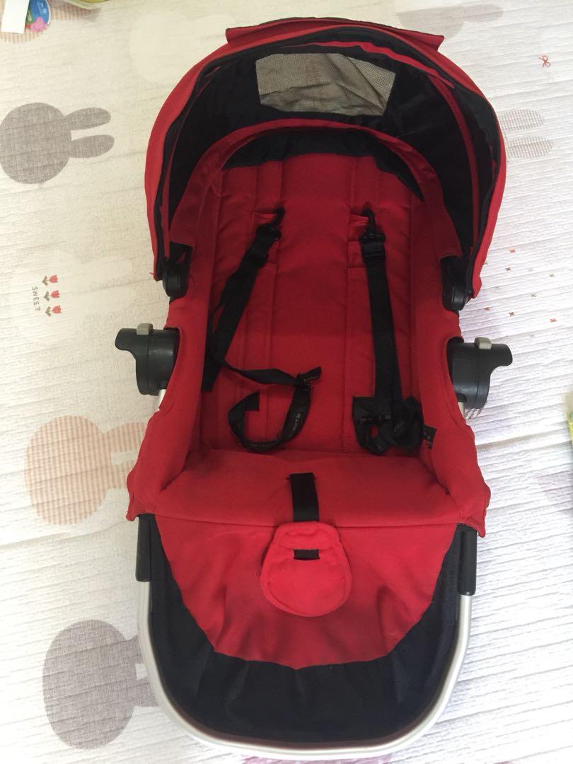 city select second seat red