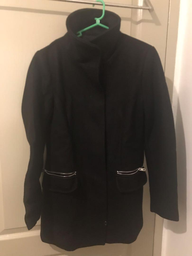 Bershka Coat (Category: Coats, Jackets and Outerwear) located in Pasig City. Submitted by simplify.simplify (Listing ID 239591732, Image 1). Description: - Bershka coat for women - Used only once for travel, very warm - Perfect for winter travel and cold weather - Black, small, and acrylic polyester fabric - Good as new, 4k+ original price - RFS: Need funds - Free shipping within Metro Manila.