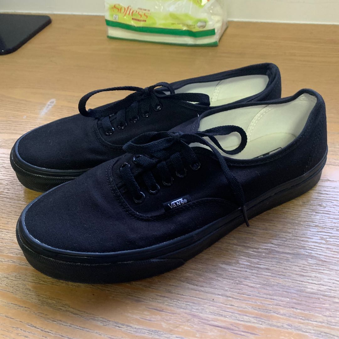 black vans very